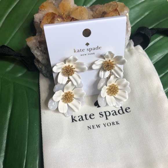 ‼️Final‼️Kate Spade♠️ Floral Mosaic Drop Earrings - Picture 2 of 3